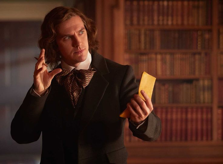 Dan Stevens in Dickens - L'uomo che inventò il Natale